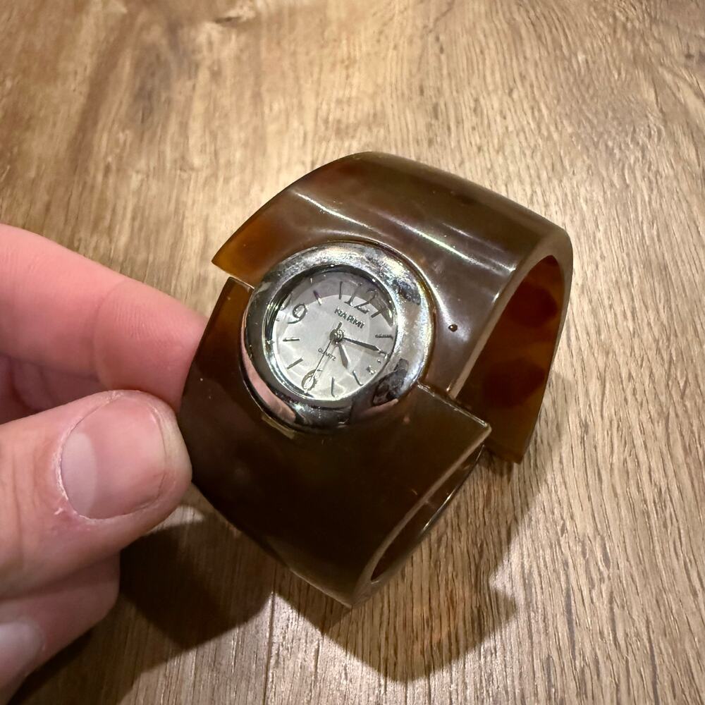 Vintage Avon Cat Lover Silver Tone Quartz Watch Meowing Sound untested